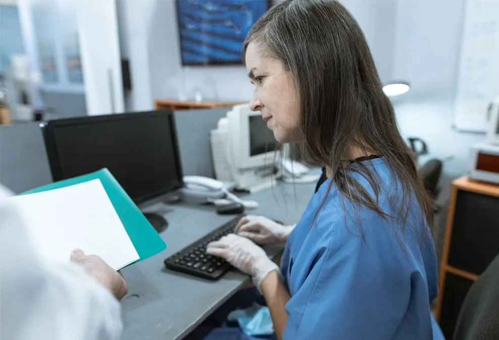 Krankenschwester/Krankenpfleger in Hüttau, Österreich