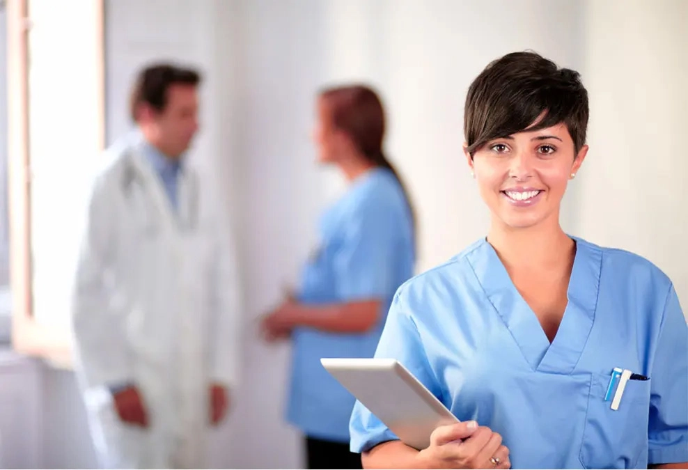 Krankenpfleger/in in Wels, Österreich - 3300 EUR Gehalt
